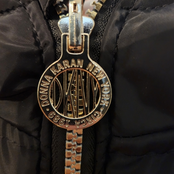 DKNY Toddler Puffer Jacket with Faux Fur. 2T/3T. - Picture 6 of 6